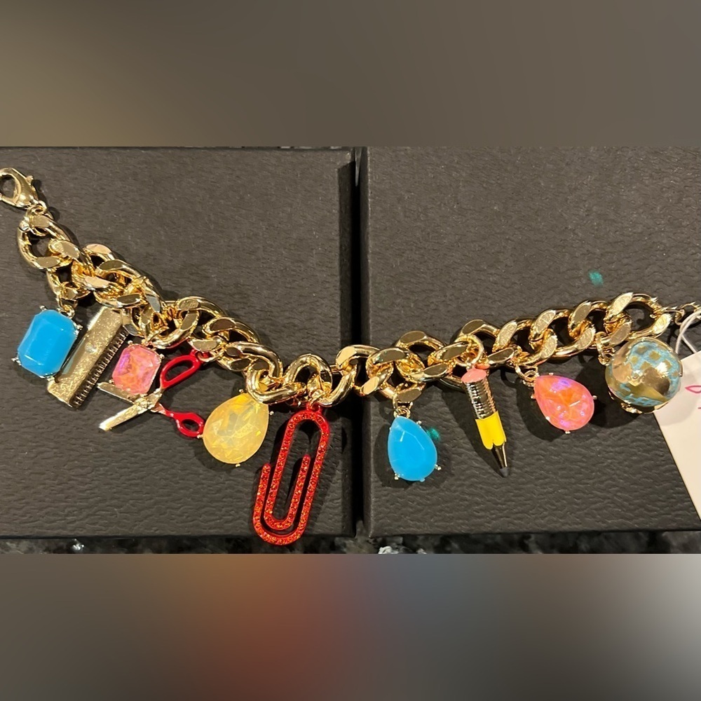 🖍️✂️✏️🖇️ BETSEY JOHNSON School Charms Drama Bracelet✂️🖍️✏️🖇️NWT